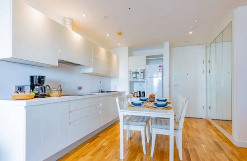 Kucukcekmece Apartment | Golden Stones House Sea View