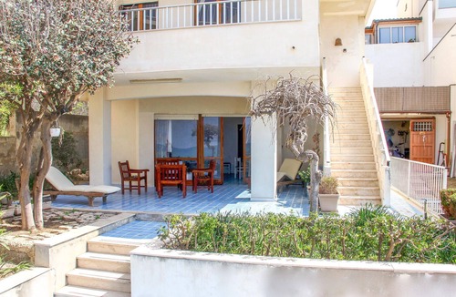 Cava dʼAliga Apartment | Gorgeous apartment in Cava D'Aliga