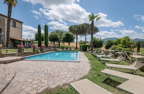 Vitorchiano House | Gorgeous home in Vitorchiano VT
