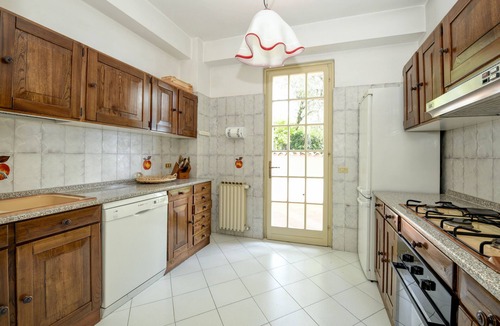 Gargnano Villa | Gorgeous villa with swimming pool and lake view