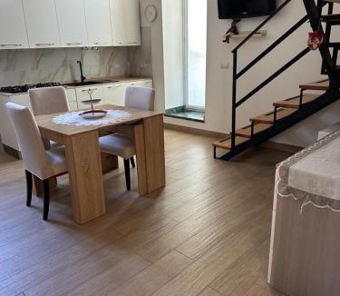 Nocera Superiore Apartment | Gradevole studio in corte