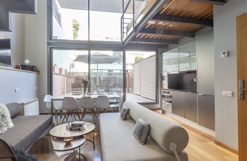 la Vila de Gracia Apartment | Groups in Gracia 3 rooms 10 pax with Free WiFi Pool and Terrace