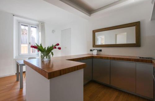 Borgonuovo Apartment | HACCA Collection - Brera & Fashion District - Bright 2BR Apt