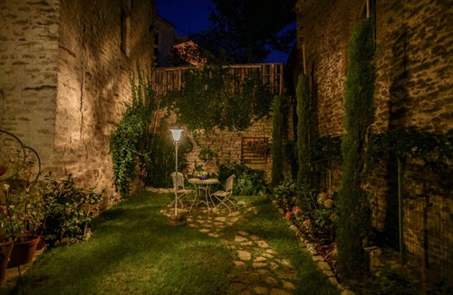 Castino House | Hibiscus of Gautier, suggestive small house with private garden in a medieval village