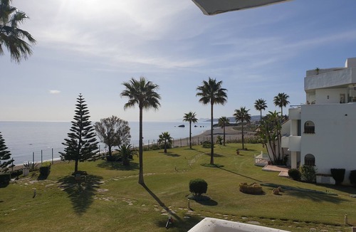 Casares del Mar Apartment | high-end waterfront apartment, fully air-conditioned. renovated.nSea view