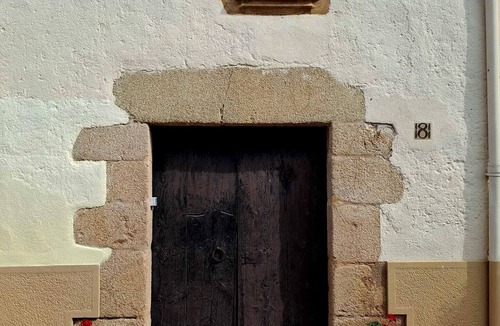 Sils House | Historic finca/Pyrenees/Mountains/Sea/Spain for groups of up to 10 people