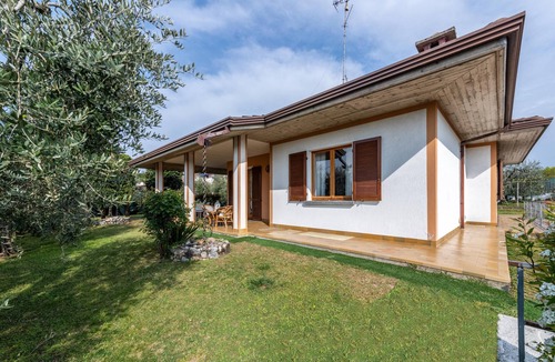 Raffa House | Holiday Accommodation "Villa Bruna"