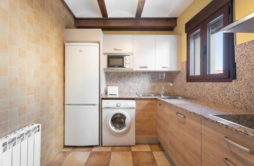 Alcala de la Selva Apartment | Holiday Apartment "Casa El Cojo 2B" with Mountain View, Balcony & Wi-Fi