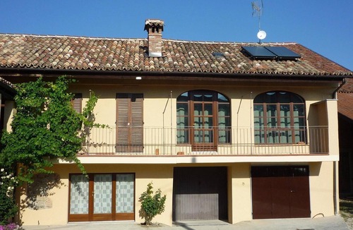Serralunga d'Alba Apartment | Holiday apartment Serralunga d'Alba for 2 - 4 persons with 2 bedrooms - Holiday apartment