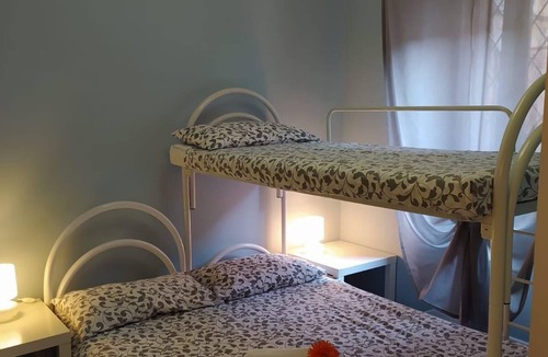 Toscolano Maderno Apartment | Holiday apartment Toscolano-Maderno for 1 - 6 persons with 2 bedrooms - Holiday apartment