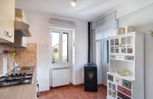 Diano Castello Apartment | Holiday Apartment "Ca' A Riga" with Sea View, Private Terrace & A/C