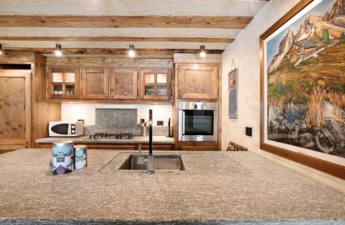 Morgex Apartment | Holiday Apartment "Il Cuore Della Valdigne" with Mountain View, Balcony & Wi-Fi