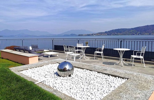 Meina Apartment | Holiday apartment with air conditioning and WLAN