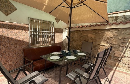 Guardamar del Segura House | Holiday Home 'Antique Spanish Villa' with Private Terrace, Wi-Fi and Air Conditioning