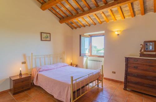 Crecchio House | Holiday Home Borgo Agrituristico Il Pino-3 by Interhome