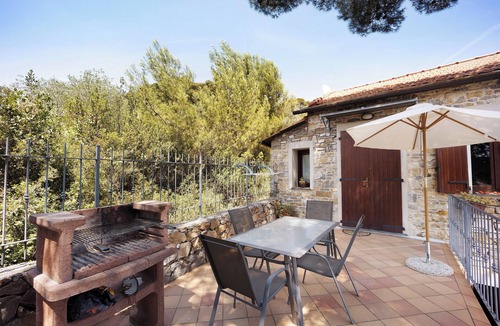 Lavina House | Holiday Home 'Casale Filiberto' with Sea View, Terrace & Wi-Fi
