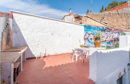 Navarres House | Holiday Home 'Casa Ratón Perez' with Private Terrace, Wi-Fi and Air Conditioning