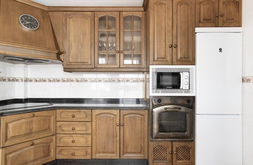 Ronda House | Holiday Home 'Cherie' with Private Pool, Wi-Fi and Air Conditioning