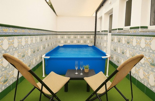Ronda House | Holiday Home 'Cherie' with Private Pool, Wi-Fi and Air Conditioning