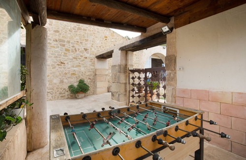 Molina de Segura House | Holiday Home 'De Piedra' with Private Pool, Private Terrace and Wi-Fi