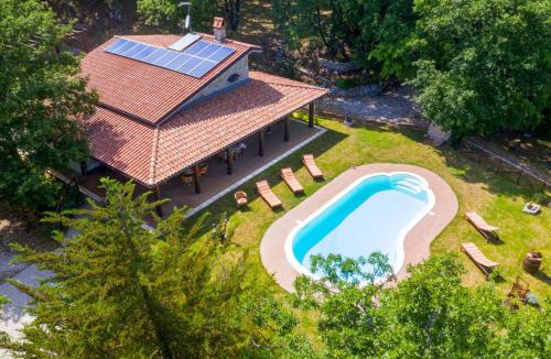 San Lupo House | Holiday Home Domus Incantada by Interhome