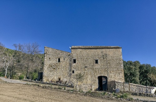 Seguero House | Holiday Home 'El Castell De Segueró' with Mountain View, Wi-Fi and Air Conditioning