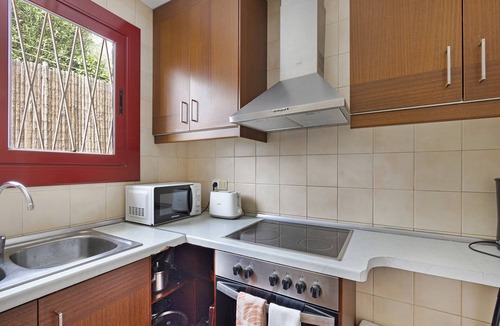 Vallpineda House | Holiday Home with Moutain View, Private Pool, A/C & WiFi