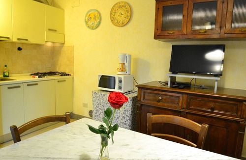 Pieve a Nievole House | Holiday Home in Montecatini near Lake & Sauna