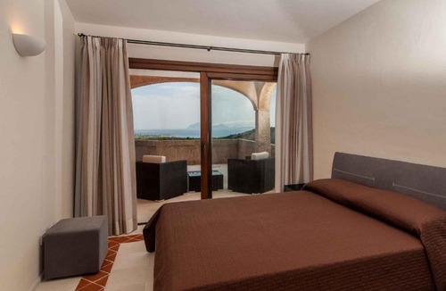 Abbiadori Apartment | Holiday home in Arzachena 30344