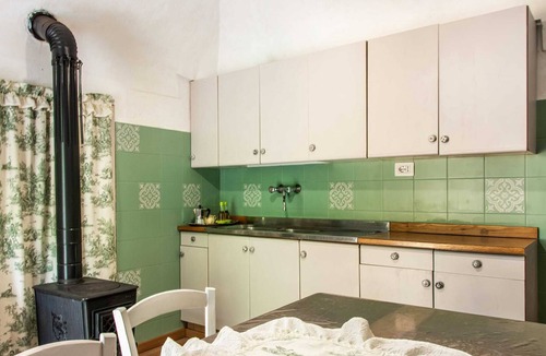 Calizzano House | Holiday Home in Liguria near Barbottina Forest