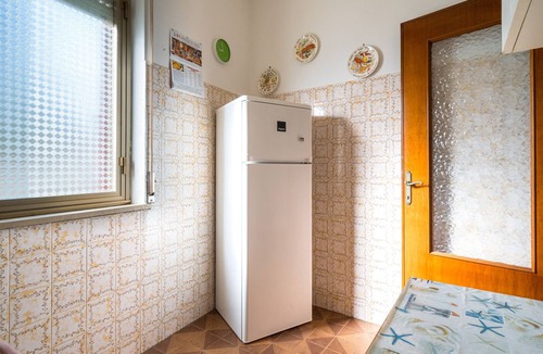 Siniscola House | Holiday Home 'Gungui' with Private Terrace, Shared Garden and Air Conditioning
