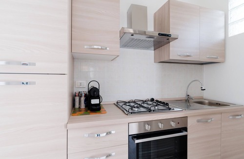 Santa Maria al Bagno House | Holiday Home 'Julia' with Private Terrace and Air Conditioning