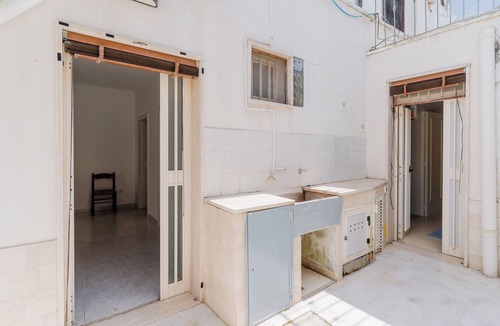 Santa Maria al Bagno House | Holiday Home 'Julia' with Private Terrace and Air Conditioning