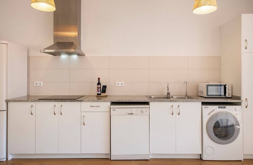 Beguda House | Holiday Home 'La Caseta' with Mountain View, Wi-Fi and Air Conditioning