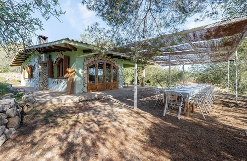 La Riera de Gaia House | Holiday Home 'La Xaconera' with Private Pool, Wi-Fi and Air Conditioning