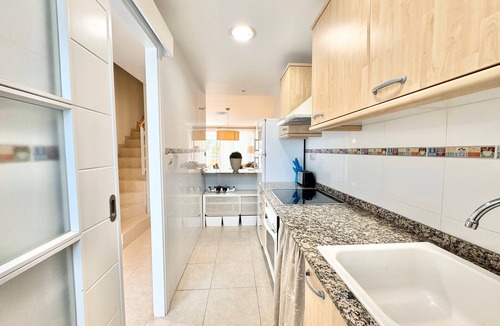 Playa de Almarda House | Holiday Home 'Lopimar Playa' with Mountain View, Wi-Fi and Air Conditioning