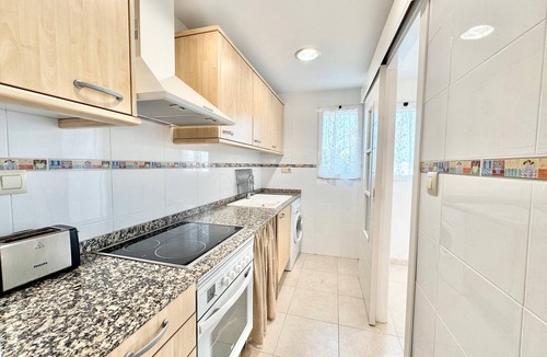 Playa de Almarda House | Holiday Home 'Lopimar Playa' with Mountain View, Wi-Fi and Air Conditioning