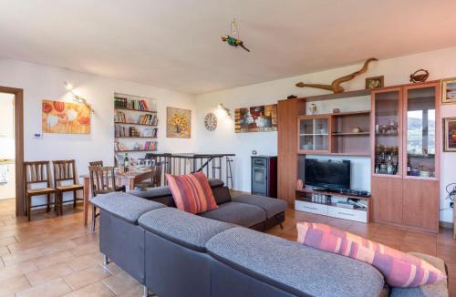 Villa Viani House | Holiday Home Lory House by Interhome