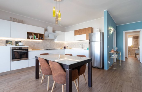 Polignano a Mare House | Holiday Home 'Sea in Sight Polignano a Mare' close to the Beach with Wi-Fi