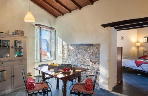 Chiusanico House | Holiday Home U Furnu by Interhome