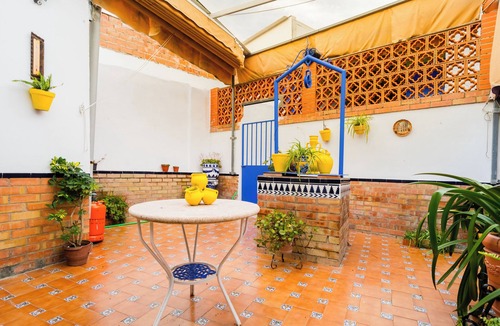 Manzanilla House | Holiday Home 'Una Casa Azul' with Private Terrace and Air Conditioning