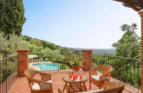Margine Coperta-Traversagna House | Holiday Home Villa I Cipressi by Interhome