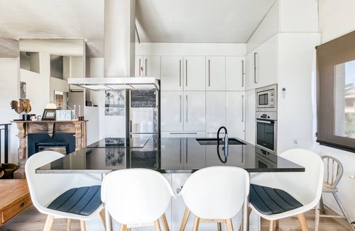 Perelada House | Holiday Home with Pool and in a Golf Zone