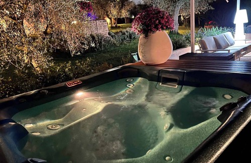 SantʼEgidio House | Holiday home with pool, whirlpool and solarium