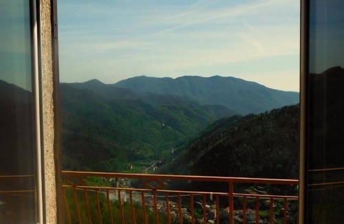 Borzonasca House | Holiday house Borzonasca for 1 - 7 persons with 3 bedrooms - Holiday home