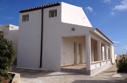 Donnalucata House | Holiday house Scicli for 1 - 7 persons with 3 bedrooms - Holiday home