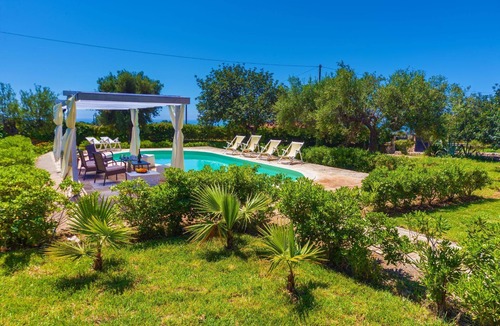 Scicli House | Holiday house Scicli for 1 - 6 persons with 3 bedrooms - Holiday house