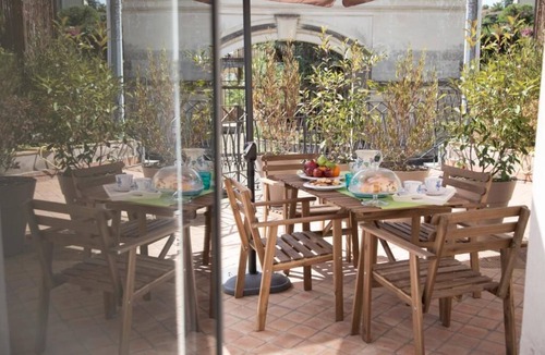 Valverde Apartment | Holiday in a Deluxe apartment, an atmosphere you will hardly forget.