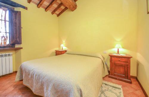 Bivio Lugnano House | Holiday Home Monte with Pool and Forest Trails