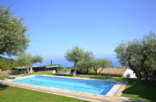 Aiguablava Apartment | Holiday rental apartment with swimming pool in Begur, Aiguablava